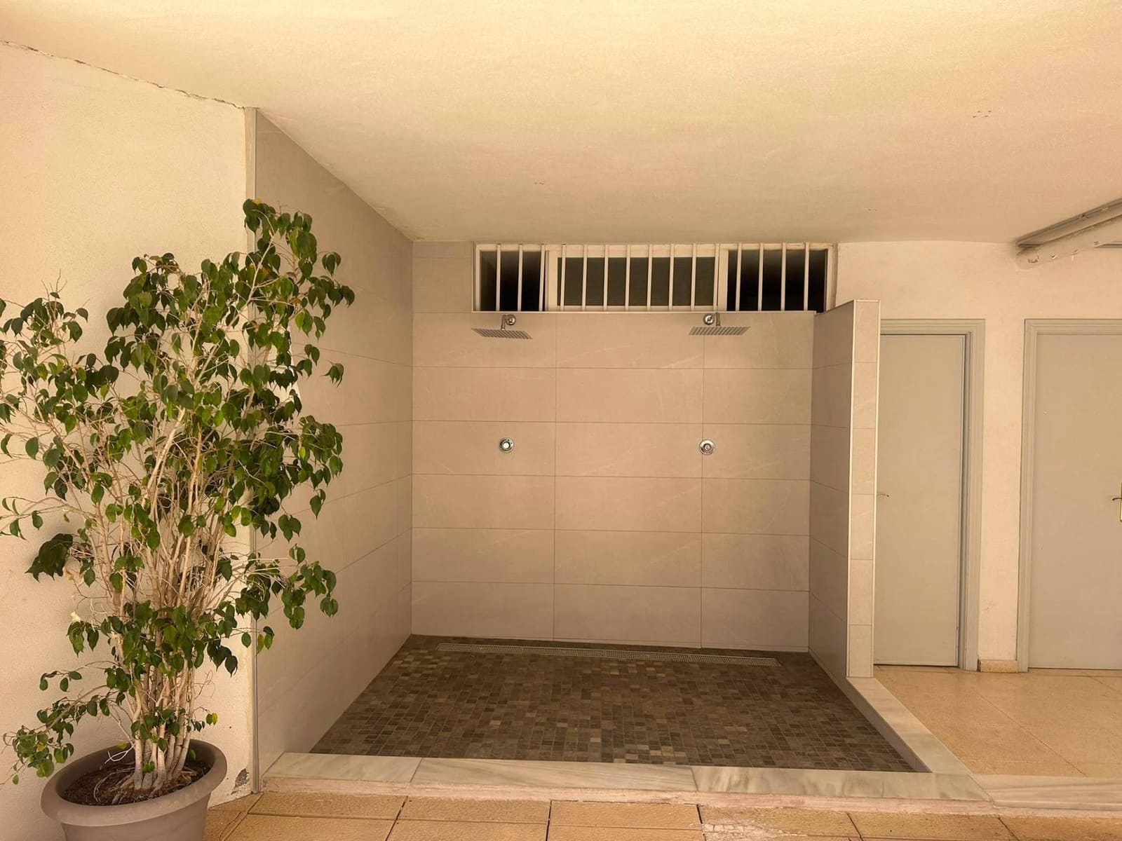 1 soverom Leilighet til salgs i Torrevieja med svømmebasseng - € 159 900 (Ref: 9900934)