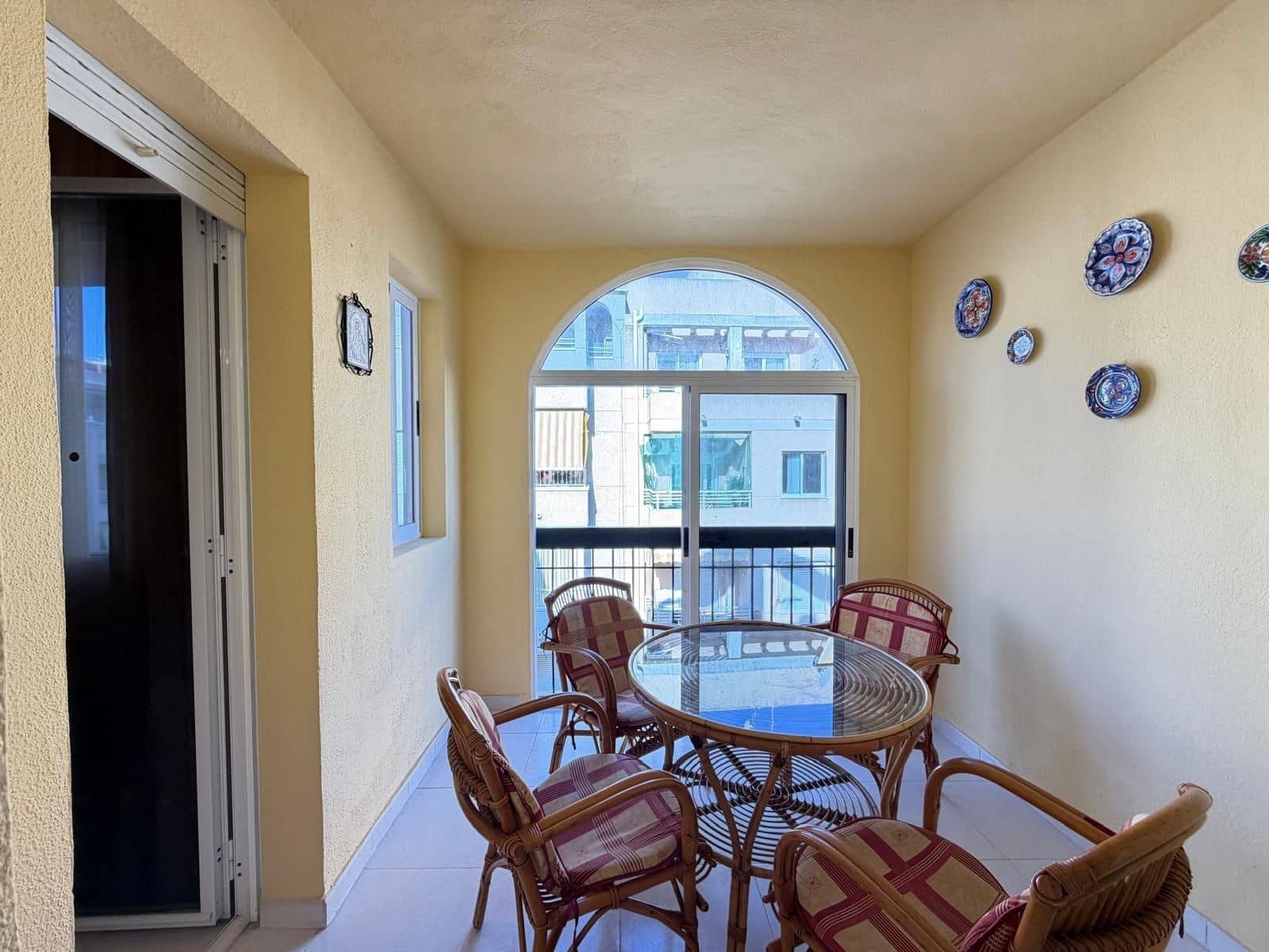2 Zimmer Apartment zu verkaufen in Torrevieja - 169.900 € (Ref: 9900935)