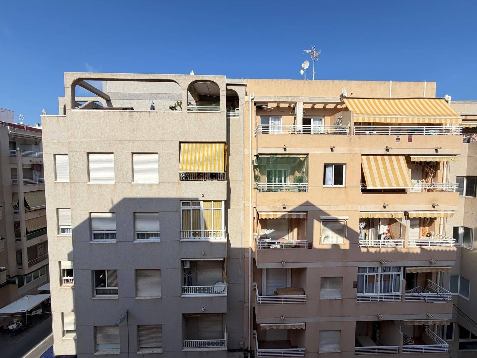 2 Zimmer Apartment zu verkaufen in Torrevieja - 169.900 € (Ref: 9900935)