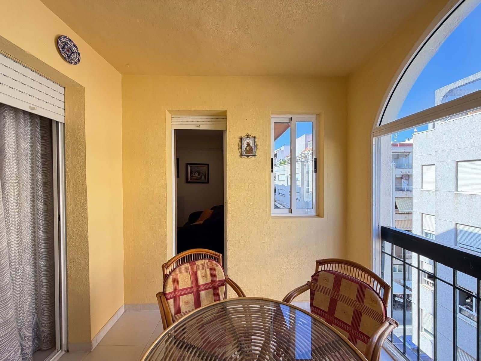 2 Zimmer Apartment zu verkaufen in Torrevieja - 169.900 € (Ref: 9900935)