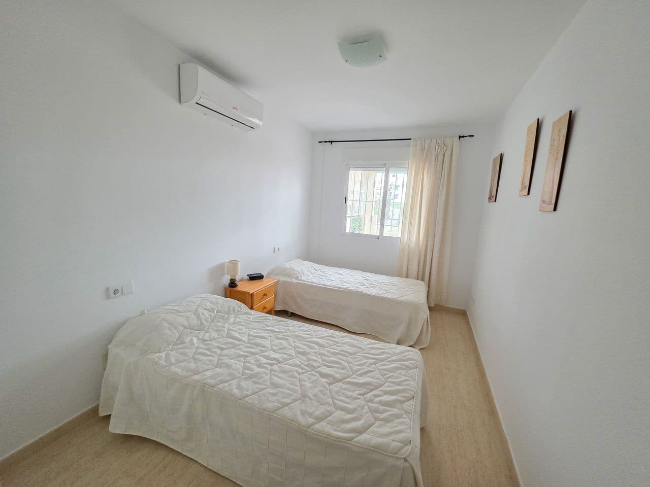 2 makuuhuone Huoneisto myytävänä paikassa Filipinas - 149 950 € (Ref: 9908142)