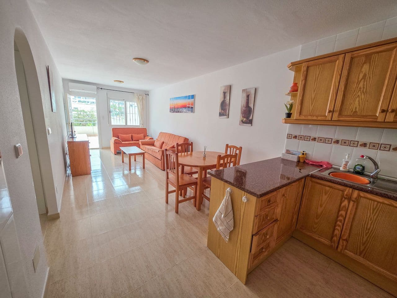 2 makuuhuone Huoneisto myytävänä paikassa Filipinas - 149 950 € (Ref: 9908142)