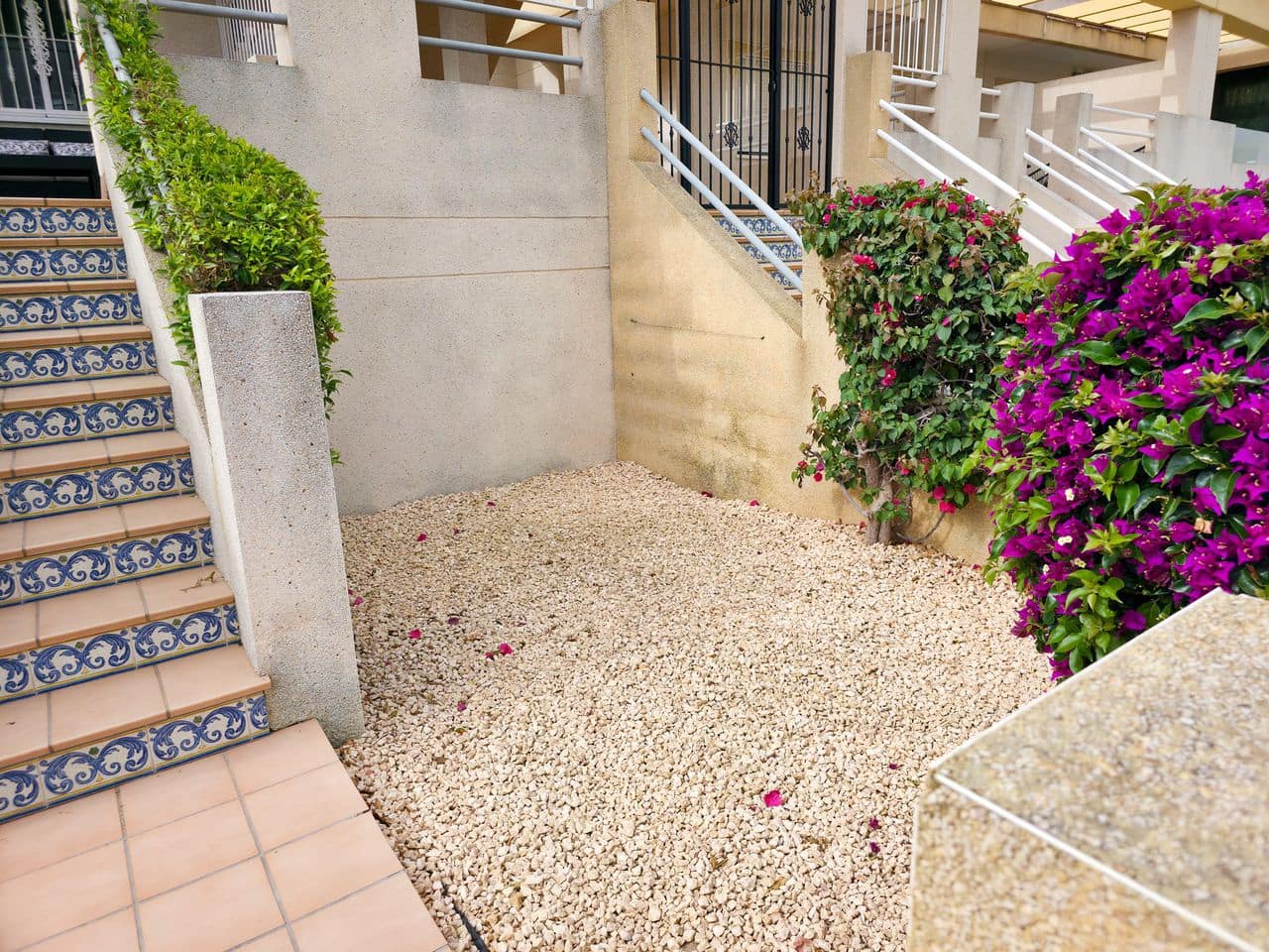 2 makuuhuone Huoneisto myytävänä paikassa Filipinas - 149 950 € (Ref: 9908142)