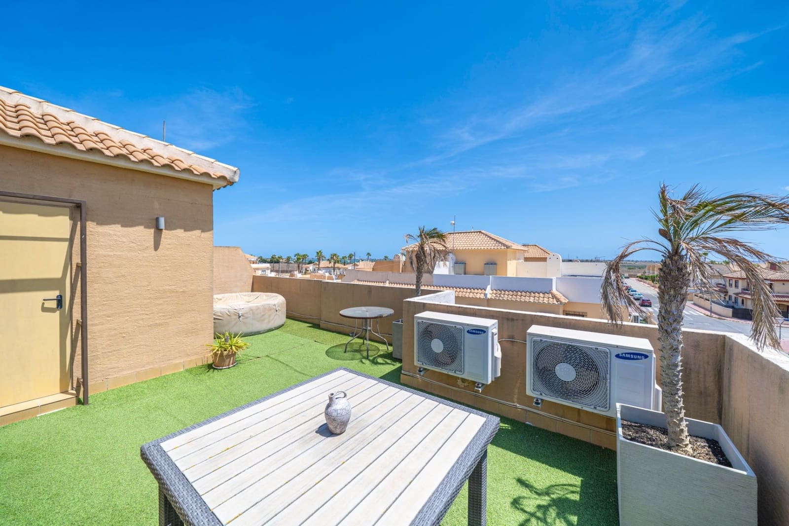 3 soveværelse Lejlighed til salg i Rojales med swimmingpool - € 289.000 (Ref: 9908145)