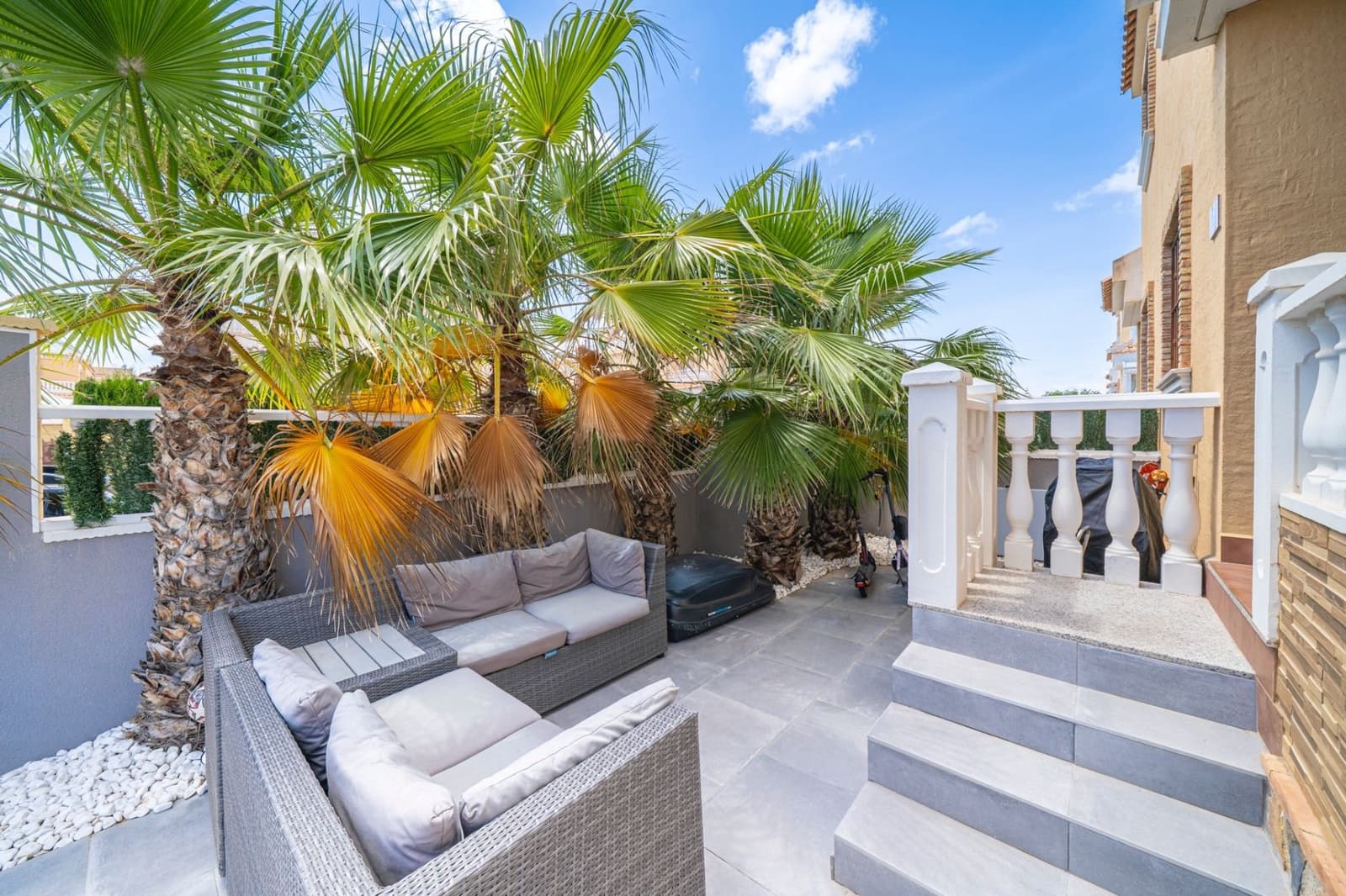 3 bedroom Flat for sale in Rojales - € 289,000 (Ref: 9908146)