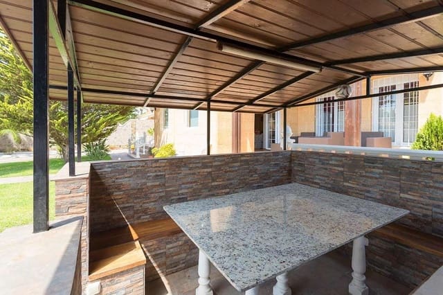 Chalet de 5 habitaciones en Lomas de Cabo Roig - Los Dolses, Orihuela en venta con piscina garaje - 1.250.000 € (Ref: 9908149)