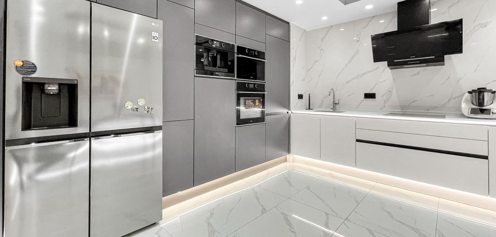 3 sypialnia Apartament na sprzedaż w Torrevieja z garażem - 225 000 € (Ref: 9911206)