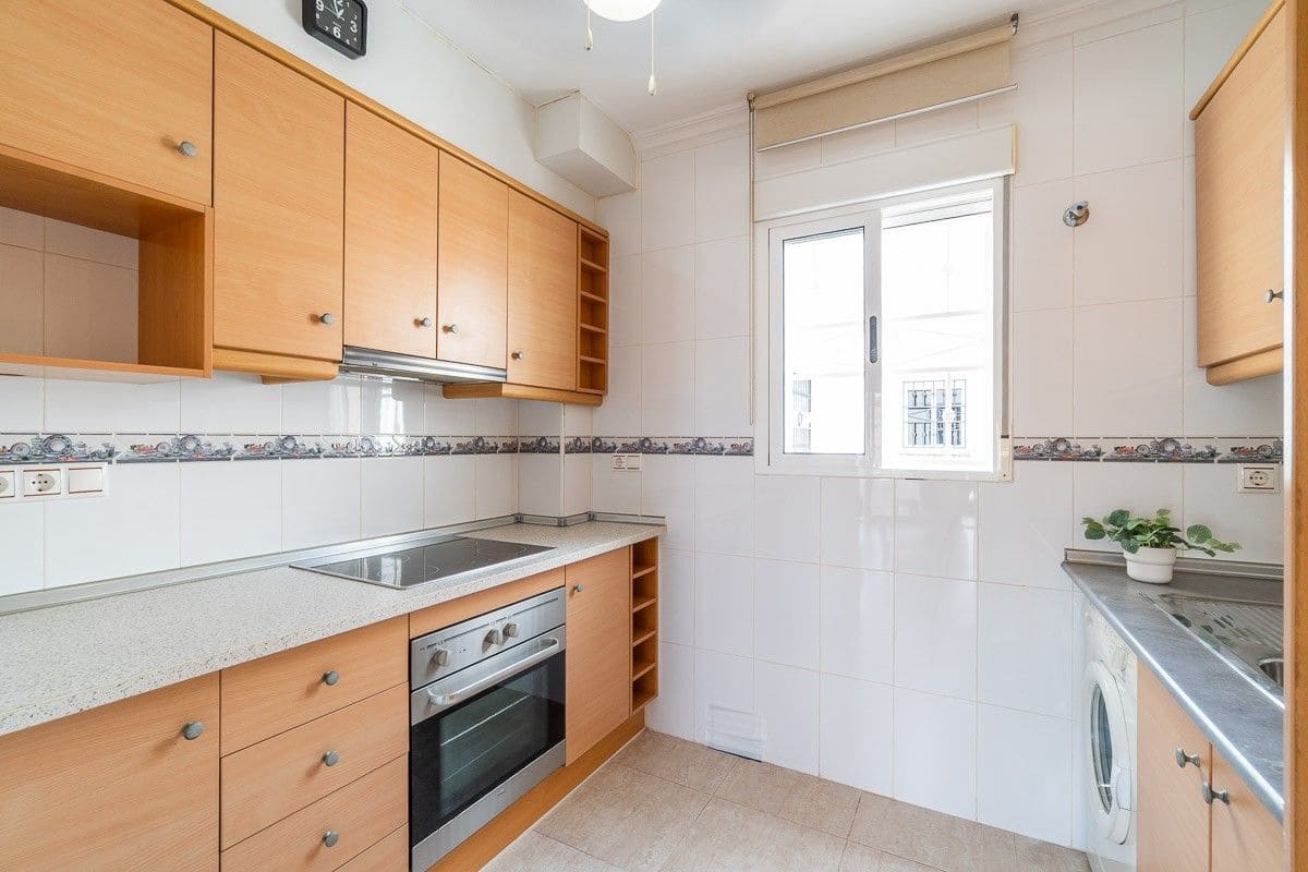 2 Zimmer Apartment zu verkaufen in La Florida - 150.000 € (Ref: 9911209)