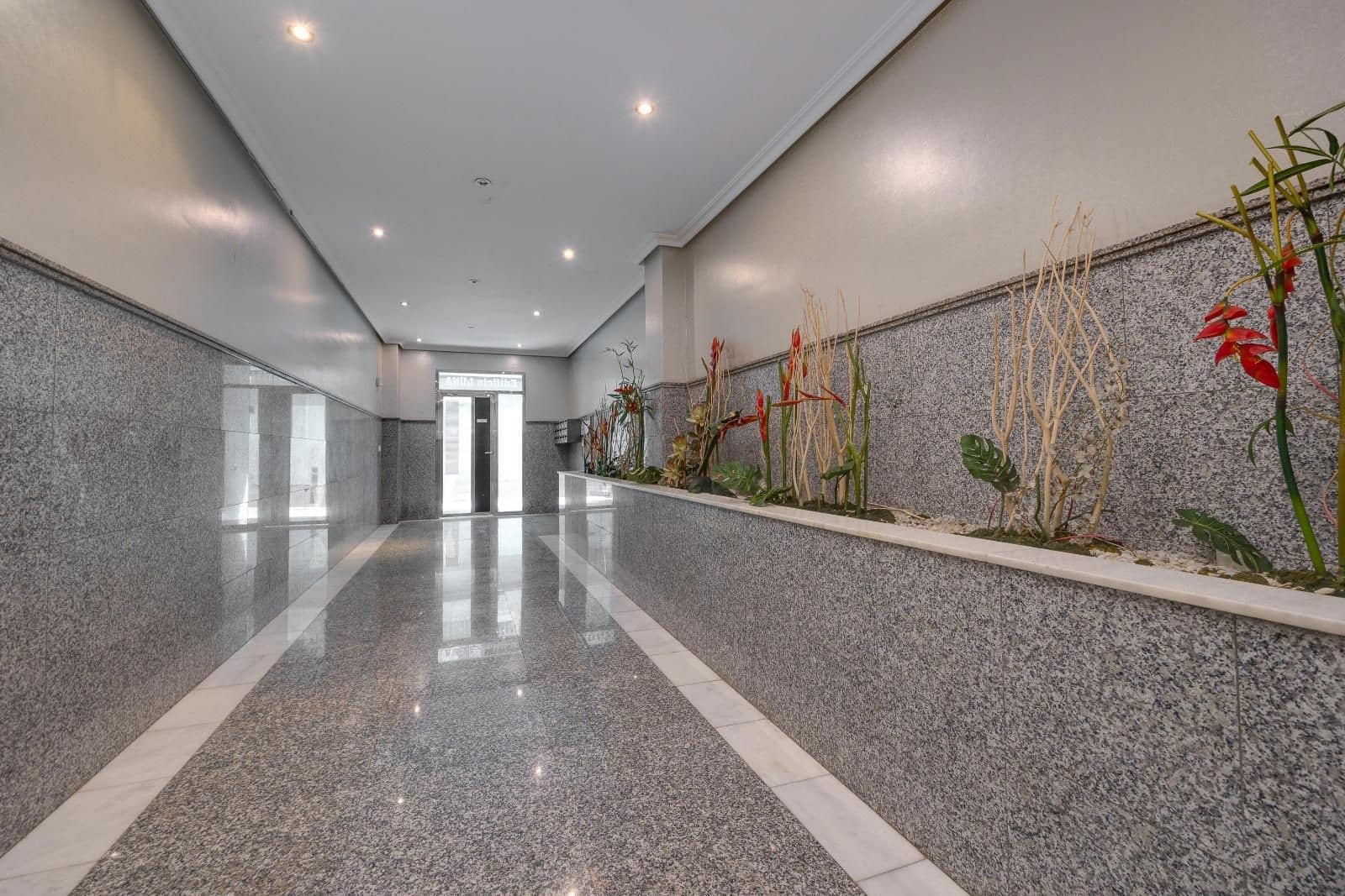 Ático de 3 habitaciones en Torrevieja en venta - 310.969 € (Ref: 9911212)