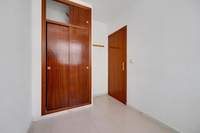 1 chambre Appartement à vendre à Torrevieja - 104 969 € (Ref: 9911213)