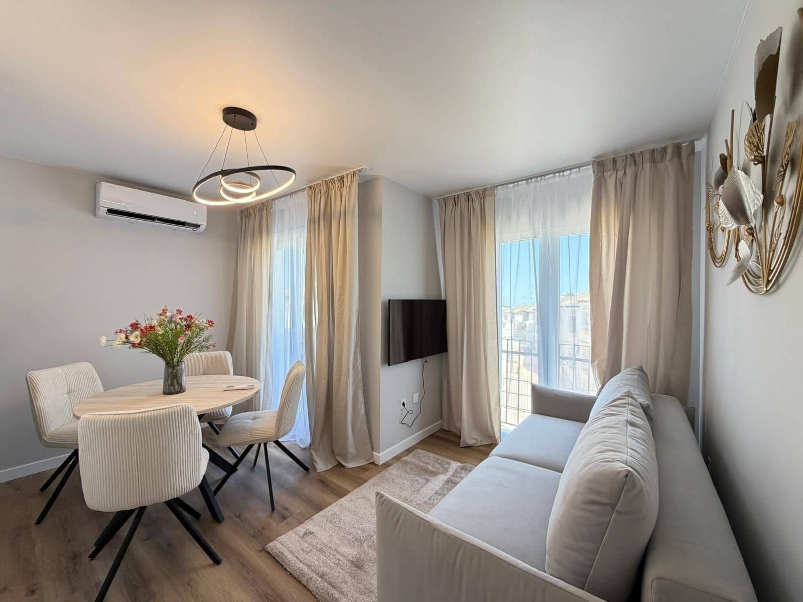 1 soverom Leilighet til salgs i San Miguel de Salinas med svømmebasseng - € 125 000 (Ref: 9913323)