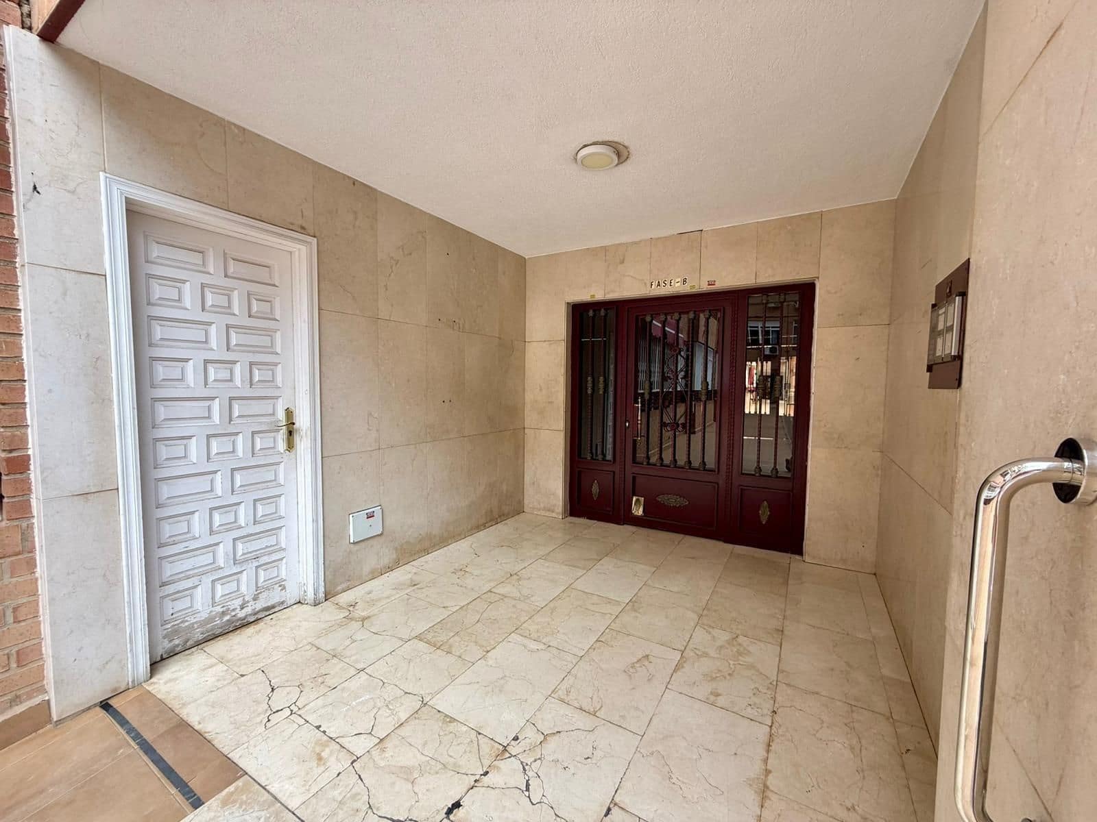1 sovrum Lägenhet till salu i Torrevieja med pool - 108 900 € (Ref: 9913325)