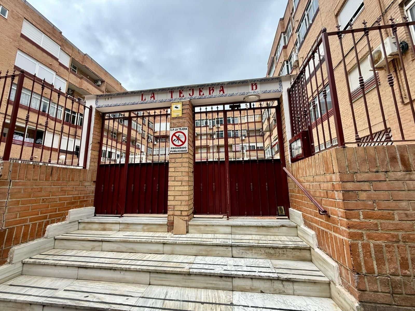 1 sovrum Lägenhet till salu i Torrevieja med pool - 108 900 € (Ref: 9913325)