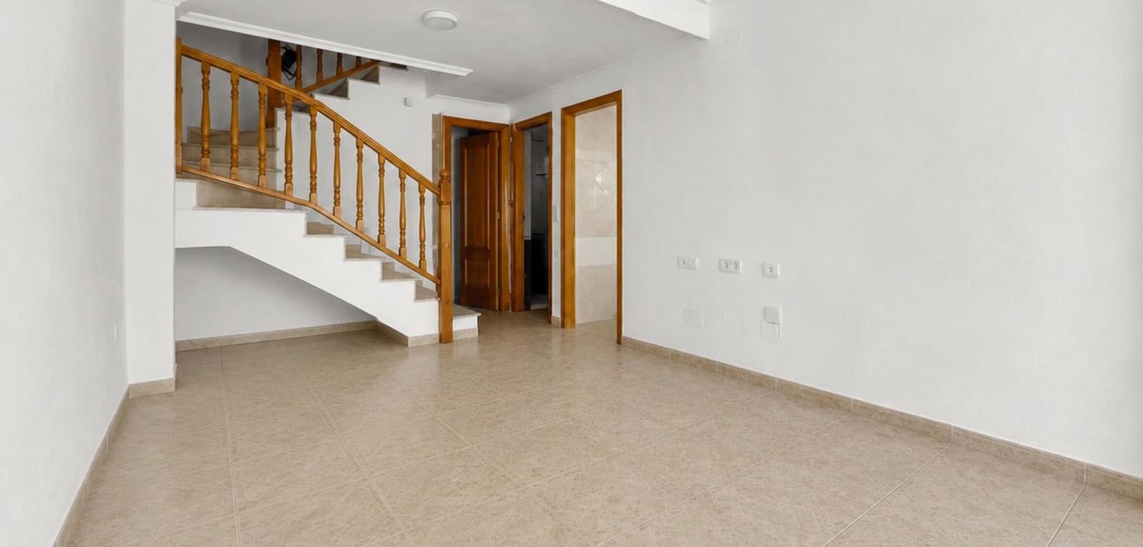 2 makuuhuone Rivitalo myytävänä paikassa Playa Flamenca mukana 
autotalli - 205 000 € (Ref: 9916033)