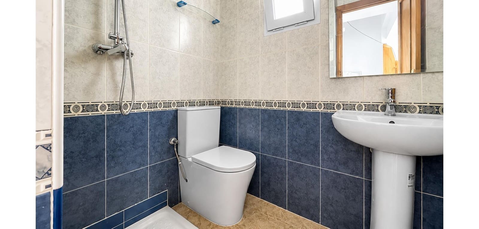 2 makuuhuone Rivitalo myytävänä paikassa Playa Flamenca mukana 
autotalli - 205 000 € (Ref: 9916033)