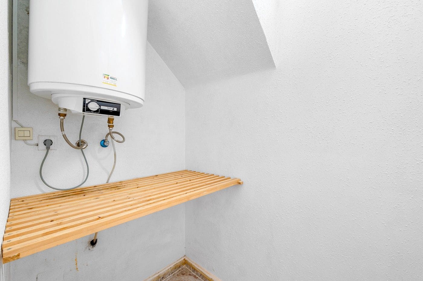 3 bedroom Terraced Villa for sale in Dona Pepa with pool - € 269,000 (Ref: 9918099)