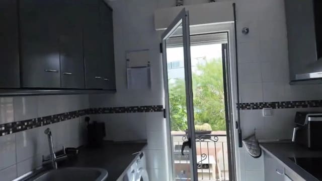 Adosado de 3 habitaciones en La Florida, Orihuela en venta con piscina - 255.900 € (Ref: 9924736)