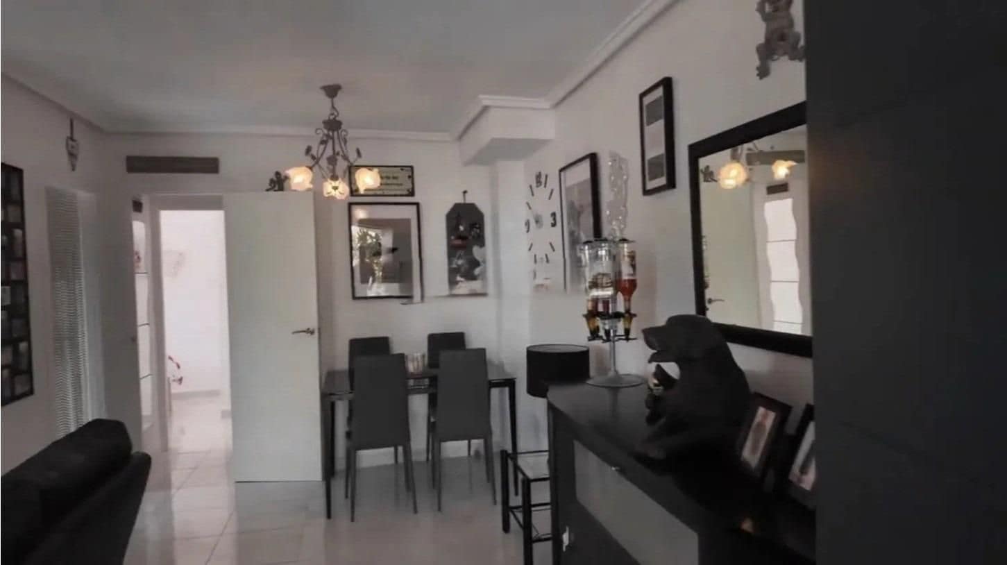 Adosado de 3 habitaciones en La Florida en venta con piscina - 255.900 € (Ref: 9924736)
