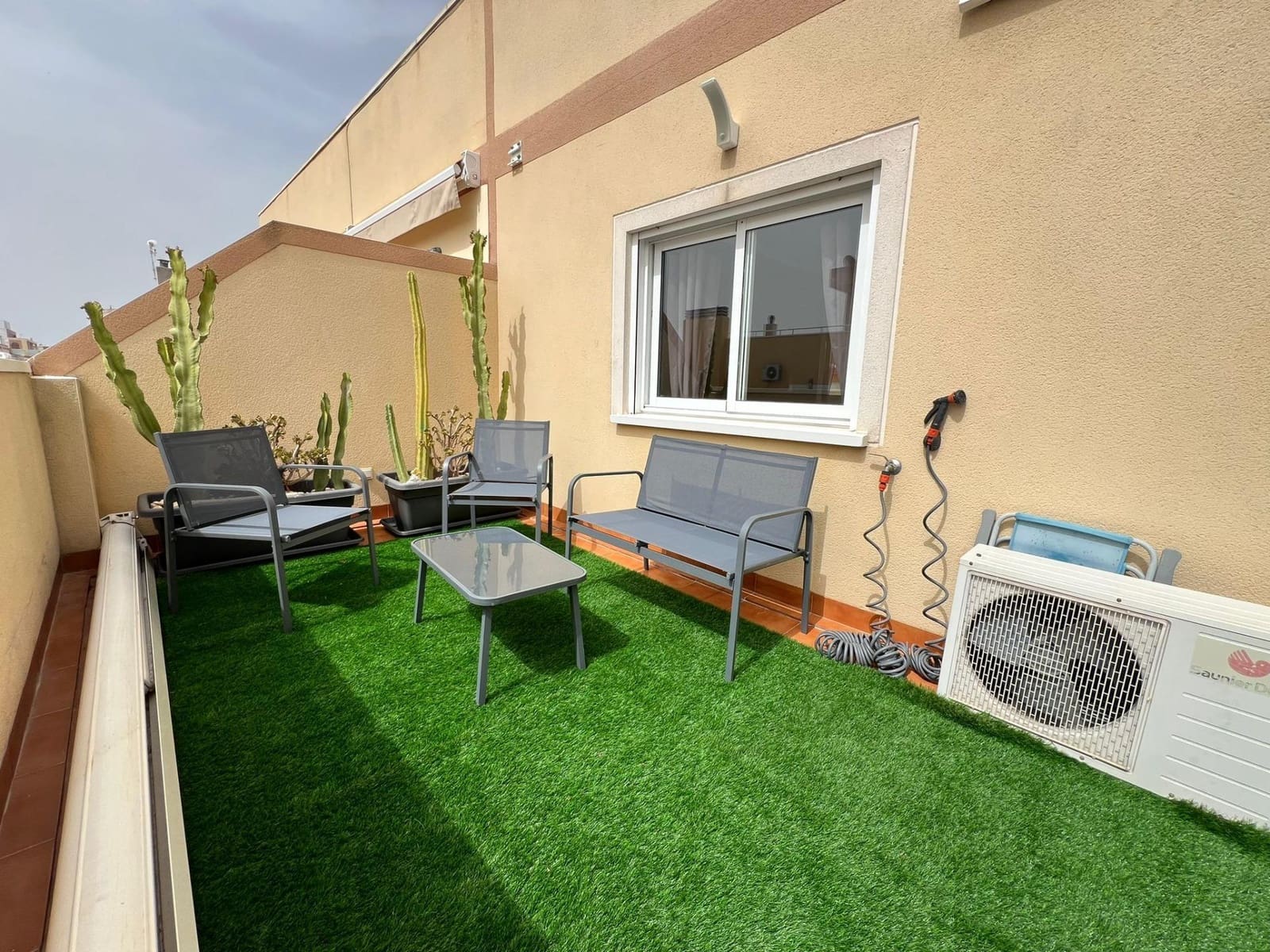 2 quarto Penthouse para venda em Torrevieja - 165 000 € (Ref: 9927597)