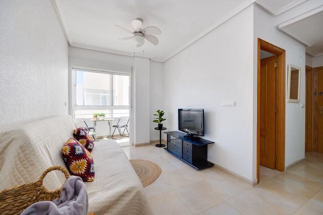 1 camera da letto Attico in vendita in Torrevieja - 135.000 € (Rif: 9927606)