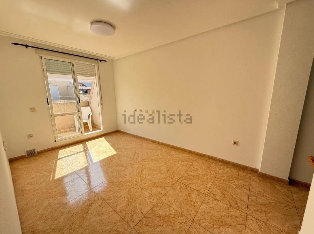 2 sovrum Takvåning till salu i Torrevieja med pool - 136 500 € (Ref: 9927609)