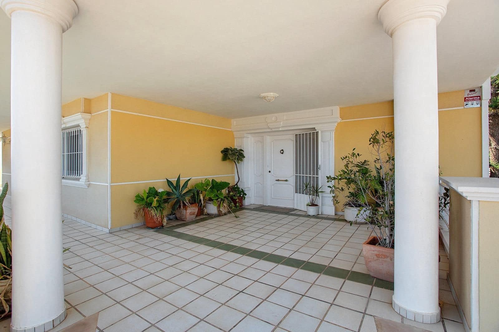 5 camera da letto Villa in vendita in Torrevieja con piscina garage - 730.000 € (Rif: 9930850)
