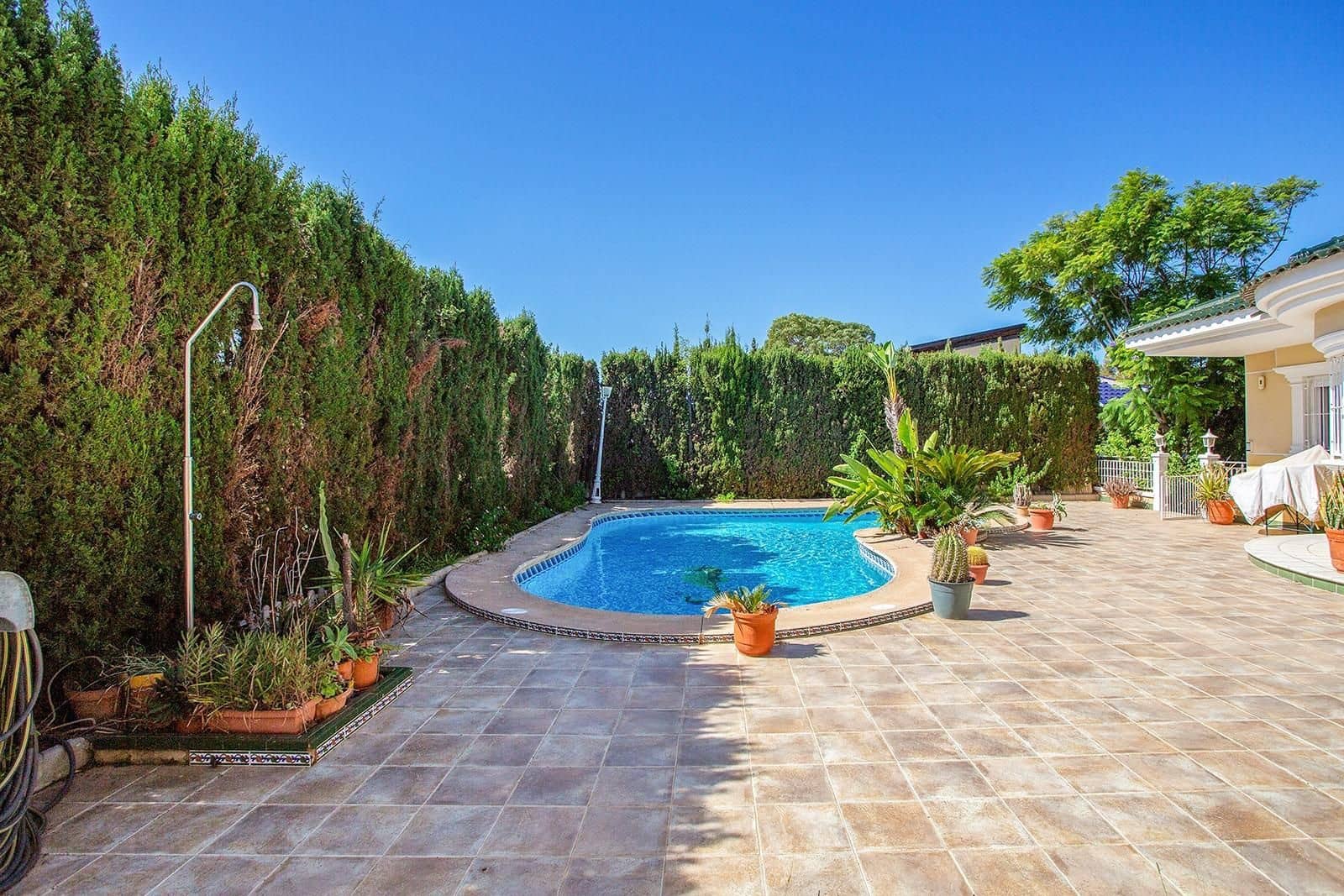 5 camera da letto Villa in vendita in Torrevieja con piscina garage - 730.000 € (Rif: 9930850)