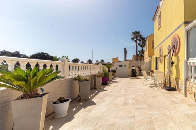 2 soverom Hus til salgs i Orihuela Costa, Orihuela med svømmebasseng - € 229 000 (Ref: 9930870)