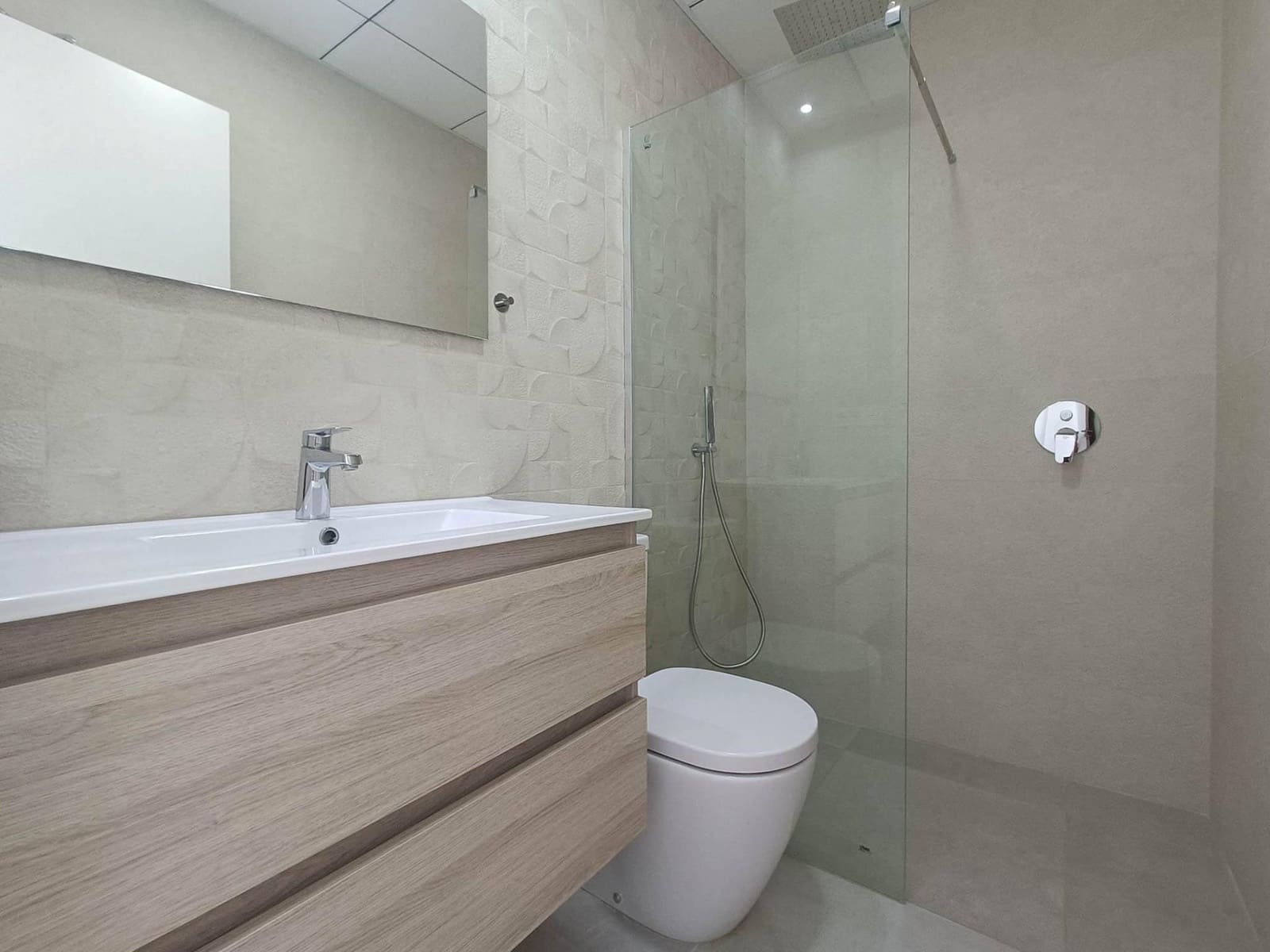 Chalet de 5 habitaciones en Formentera del Segura en venta - 450.000 € (Ref: 9938346)