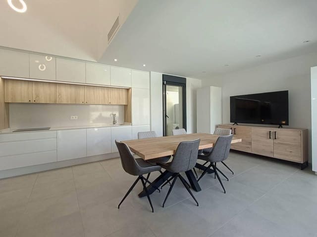 Chalet de 5 habitaciones en Formentera del Segura en venta - 450.000 € (Ref: 9938346)