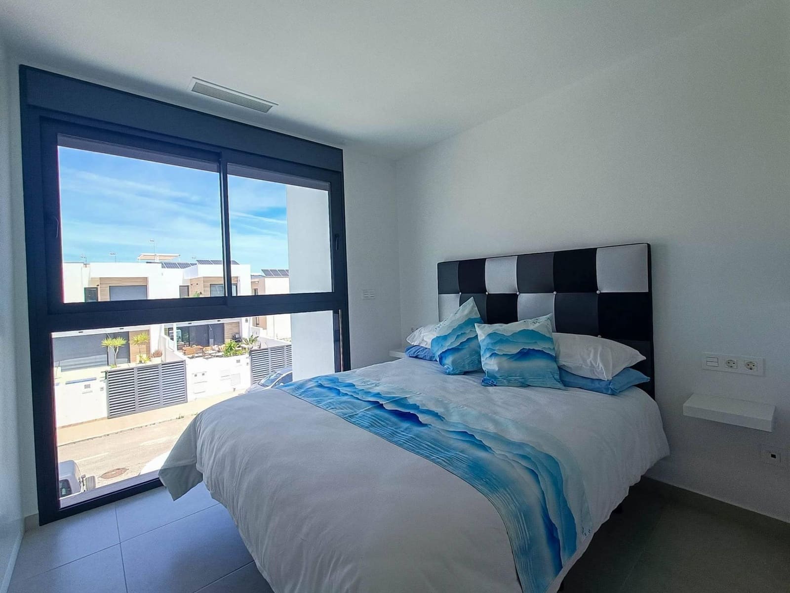 Chalet de 5 habitaciones en Formentera del Segura en venta - 450.000 € (Ref: 9938346)
