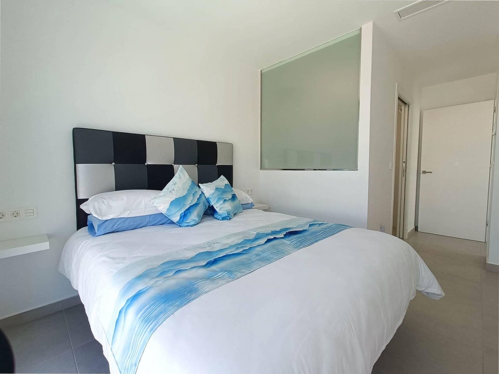 Chalet de 5 habitaciones en Formentera del Segura en venta - 450.000 € (Ref: 9938346)