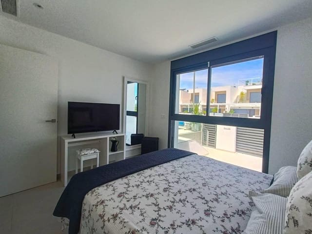 Chalet de 5 habitaciones en Formentera del Segura en venta - 450.000 € (Ref: 9938346)