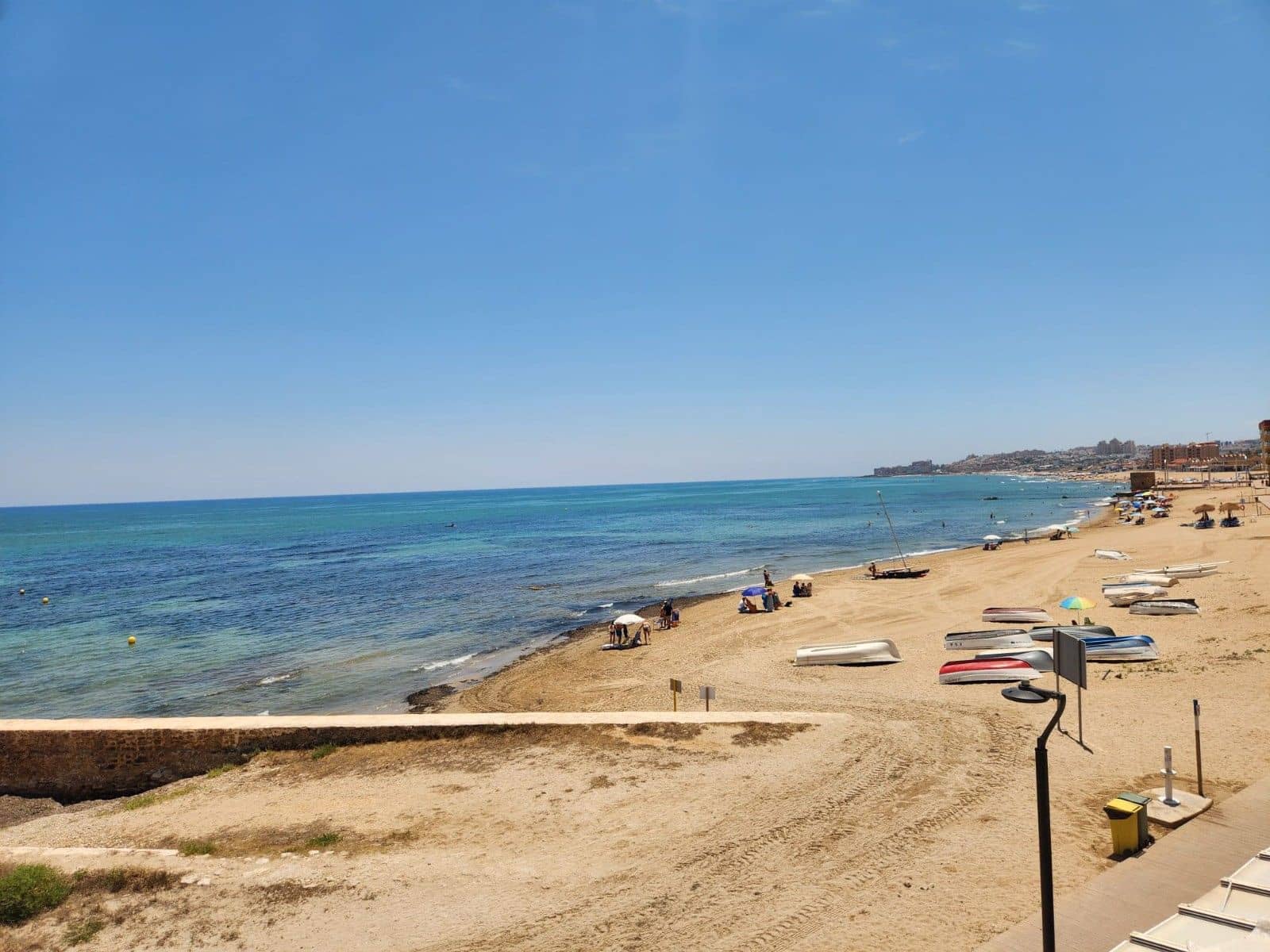 Apartamento de 2 habitaciones en Torrevieja en venta - 199.000 € (Ref: 9938351)