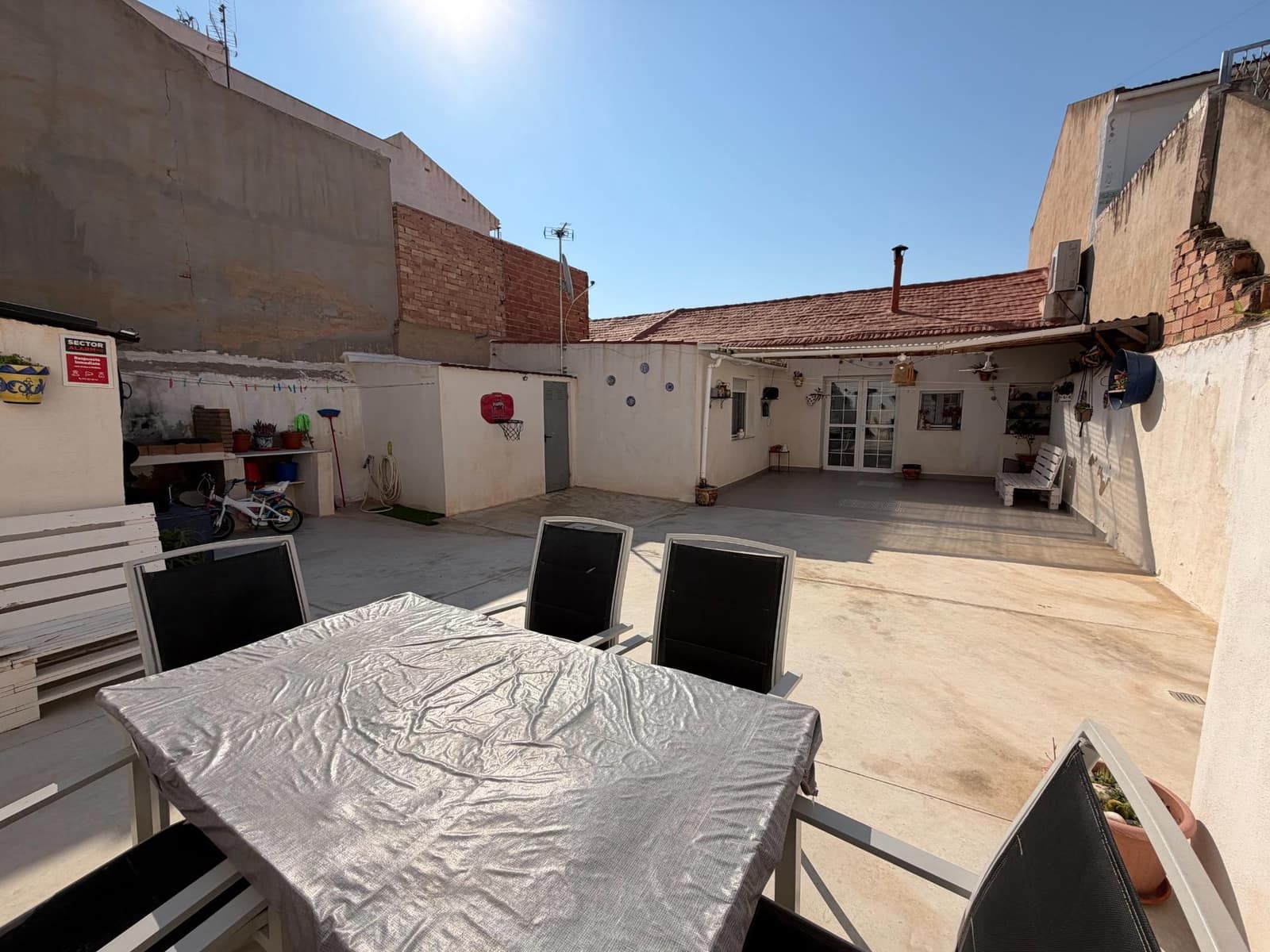 4 Zimmer Haus zu verkaufen in Pilar de la Horadada mit Garage - 330.000 € (Ref: 9938358)