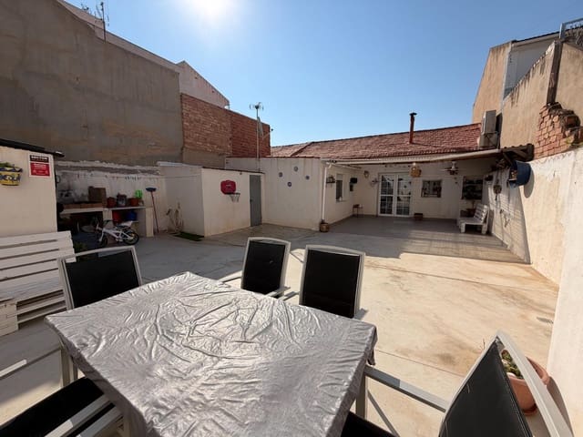 4 Zimmer Haus zu verkaufen in Pilar de la Horadada mit Garage - 330.000 € (Ref: 9938358)