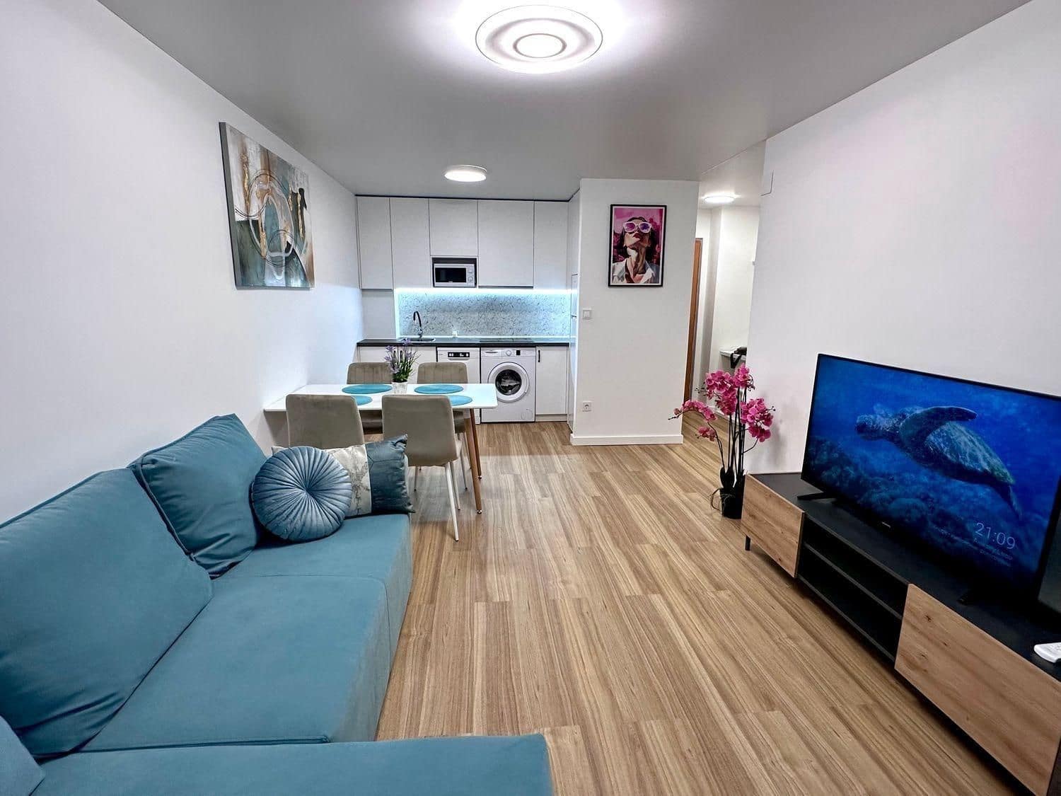 Apartamento de 2 habitaciones en Torrevieja en venta con piscina - 147.000 € (Ref: 9940112)