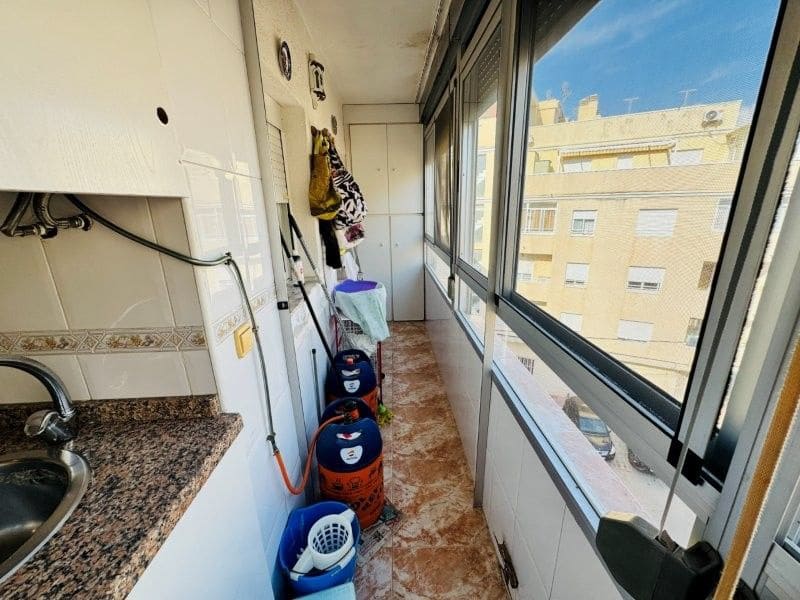 2 sovrum Lägenhet till salu i Torrevieja - 139 000 € (Ref: 9940121)