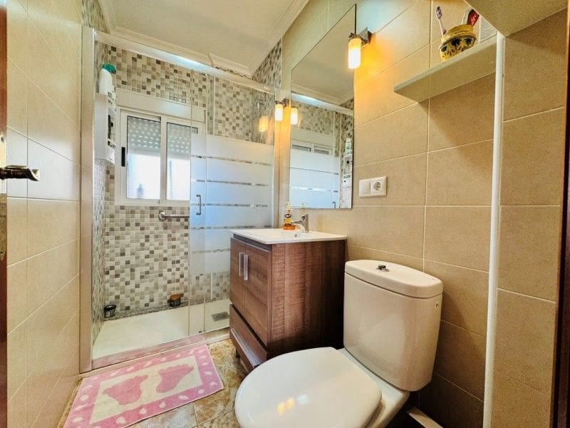 2 sovrum Lägenhet till salu i Torrevieja - 139 000 € (Ref: 9940121)