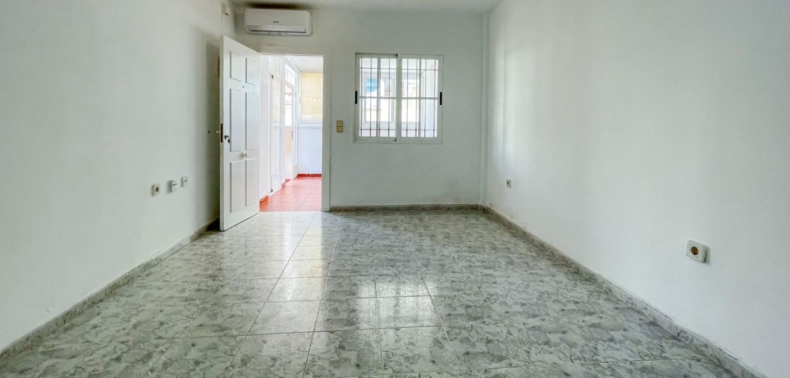 2 soveværelse Bungalow til salg i Playa Flamenca med garage - € 164.900 (Ref: 9942674)