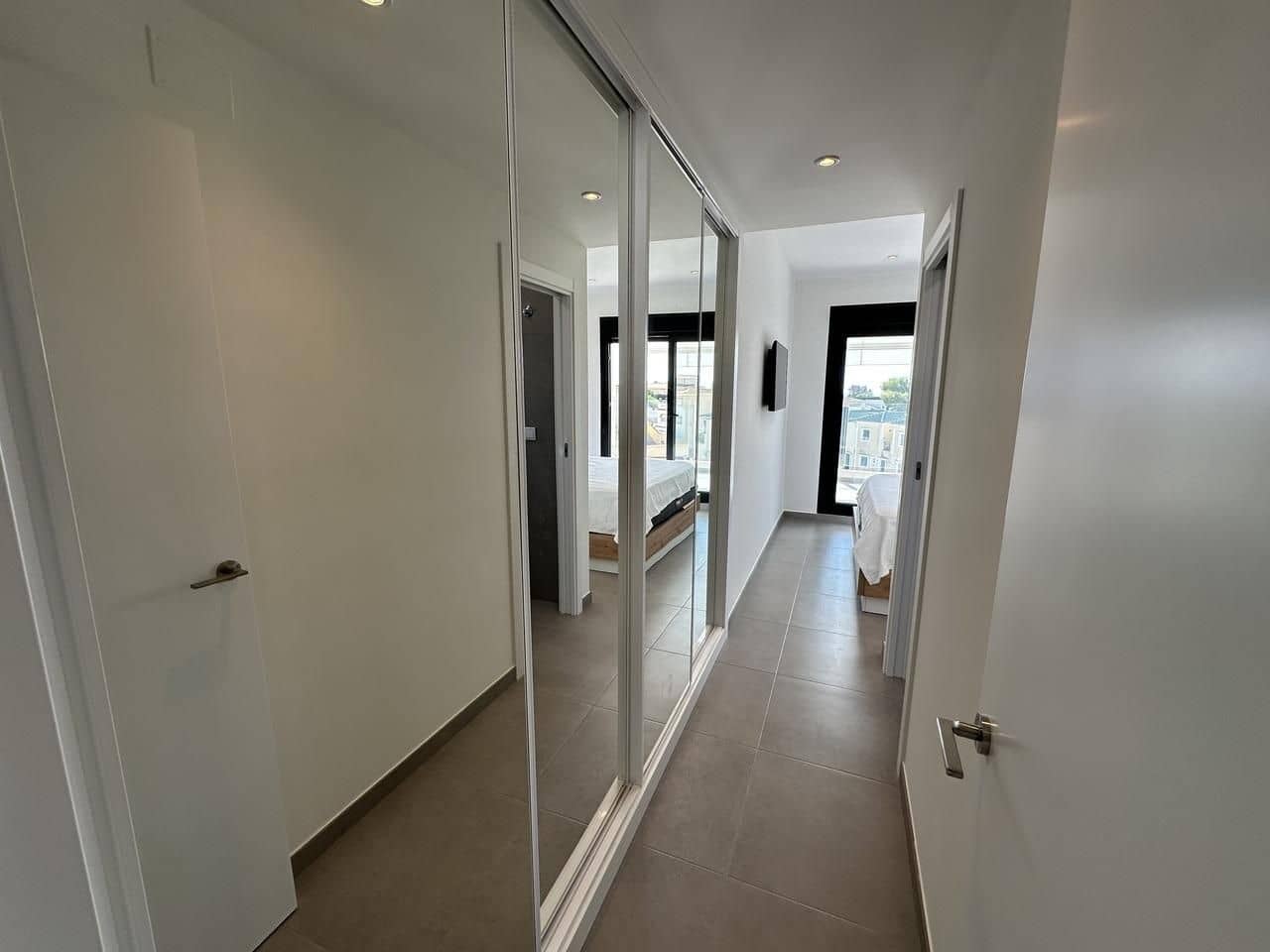 2 makuuhuone Kattohuoneisto myytävänä paikassa Orihuela Costa mukana uima-altaan - 349 500 € (Ref: 9945899)