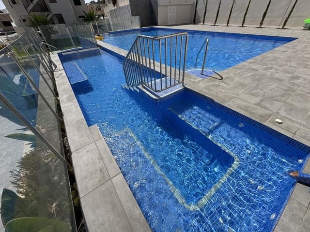 2 makuuhuone Kattohuoneisto myytävänä paikassa Villamartín - Las Filipinas, Orihuela mukana uima-altaan - 349 500 € (Ref: 9945899)