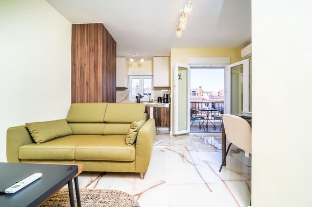 1 sypialnia Apartament na sprzedaż w Centro, Torrevieja z basenem - 164 000 € (Ref: 9949952)