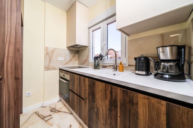 1 sypialnia Apartament na sprzedaż w Centro, Torrevieja z basenem - 164 000 € (Ref: 9949952)
