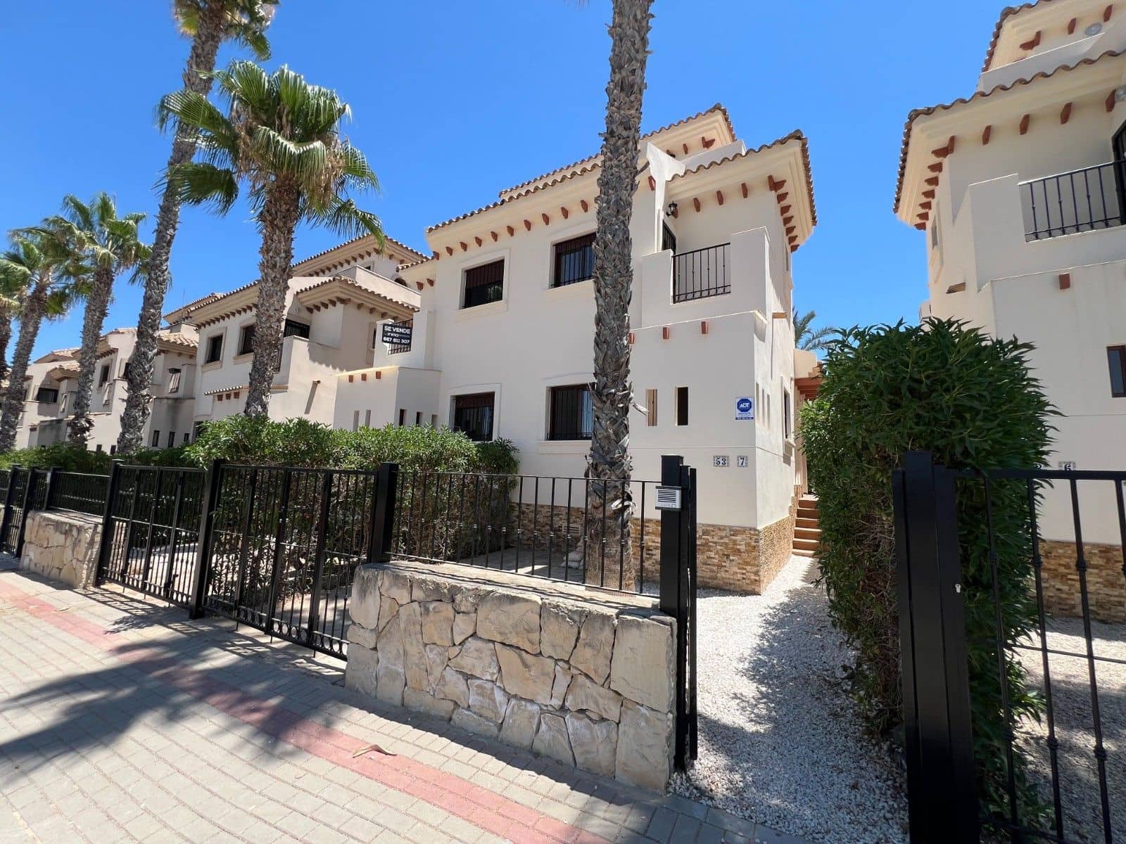 3 soverom Villa til salgs i Algorfa - € 235 000 (Ref: 9949953)