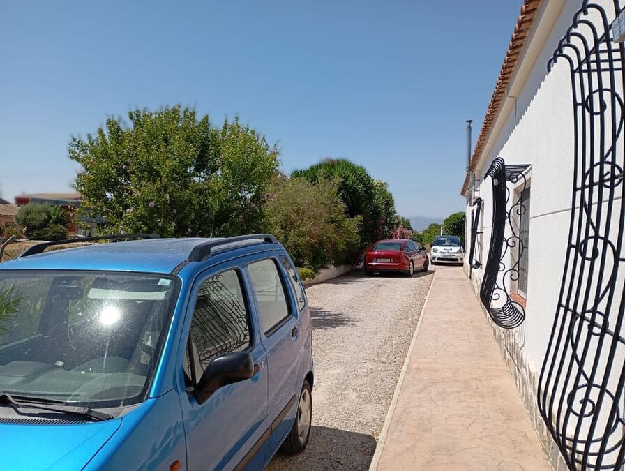 4 bedroom Finca/Country House for sale in Almoradi - € 395,000 (Ref: 9949957)