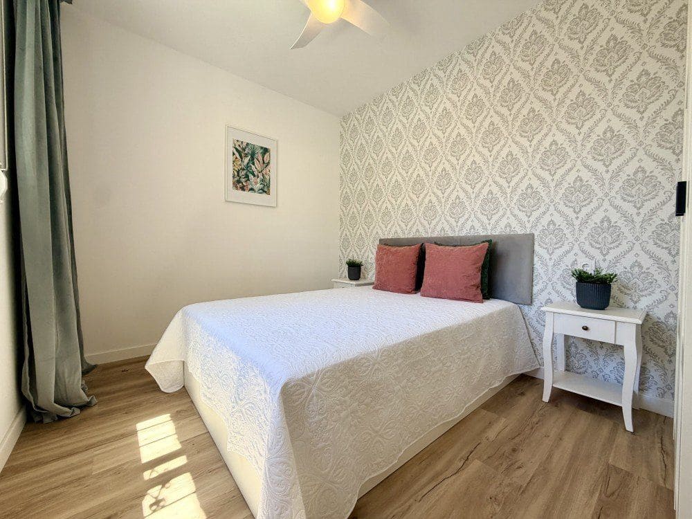 Casa de 3 habitaciones en Torrevieja en venta con garaje - 277.900 € (Ref: 9949965)