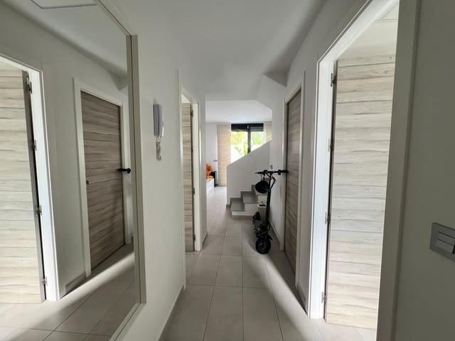 3 slaapkamer Villa te koop in Orihuela Costa, Orihuela - € 395.000 (Ref: 9952771)