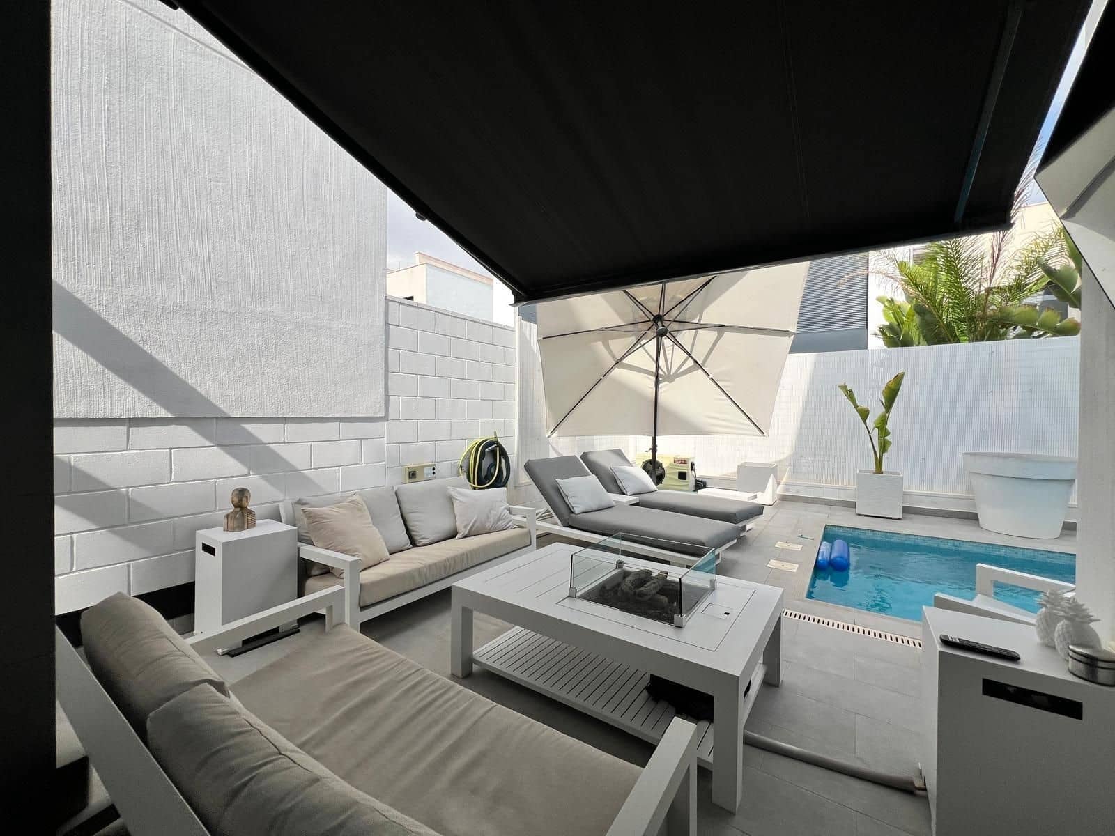 3 slaapkamer Villa te koop in Orihuela Costa - € 395.000 (Ref: 9952771)