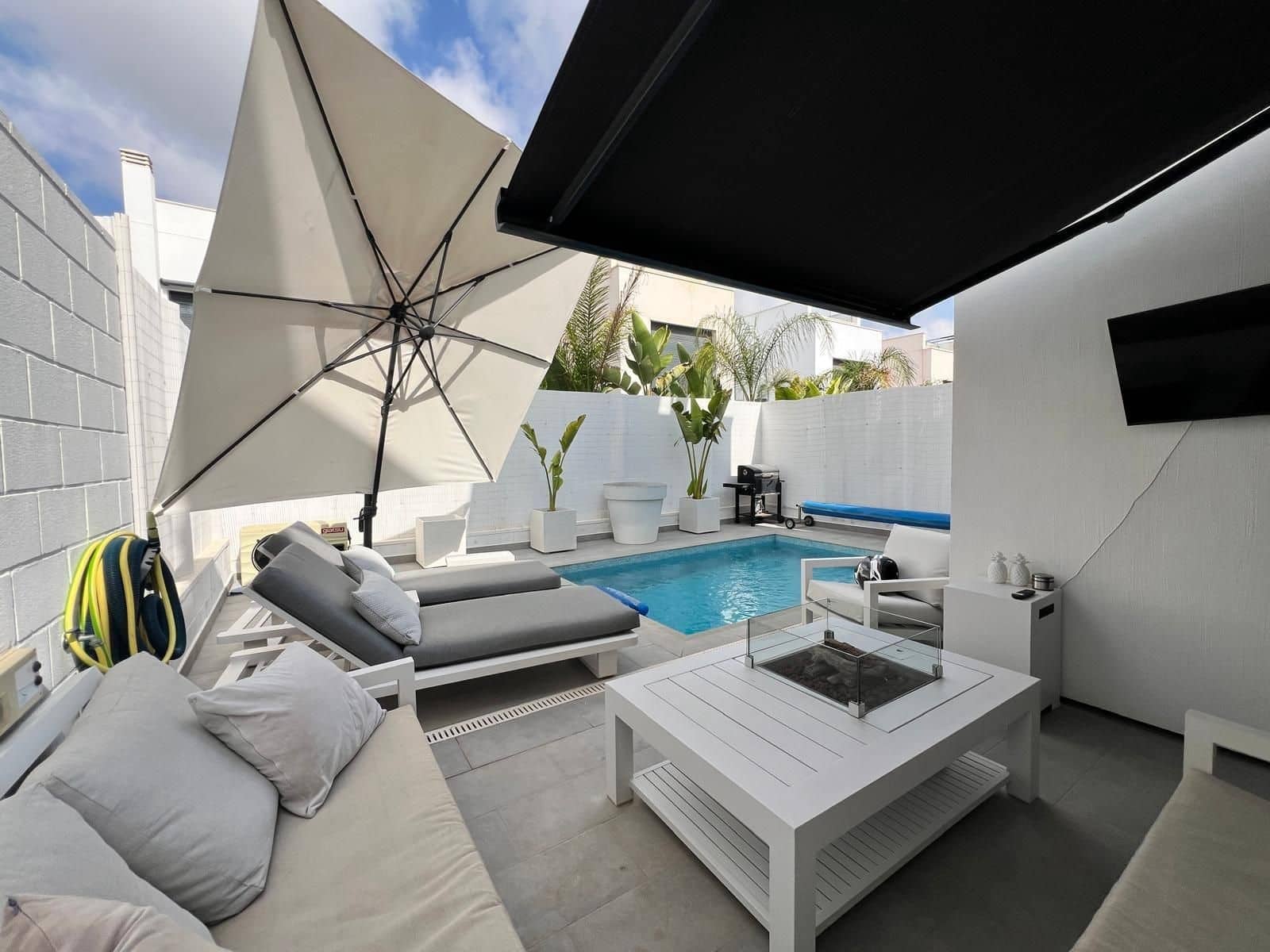 3 slaapkamer Villa te koop in Orihuela Costa - € 395.000 (Ref: 9952771)